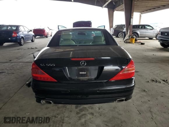 ✅ 2005 Mercedes-Benz SL 500 • VIN: WDBSK75F55F102695 • Lot: 70047815. Listed on Copart with 194,655 mi. Free auction sales archive from the USA and detailed vehicle history report at DreamBid. Image 6.