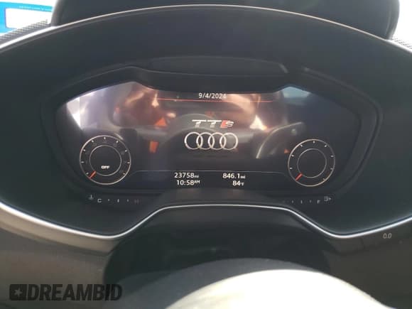 ✅ 2022 Audi TTS • VIN: TRUA1AFV8N1002984 • Lot: 69760994. Listed on Copart with 23,758 mi. Free auction sales archive from the USA and detailed vehicle history report at DreamBid. Image 9.