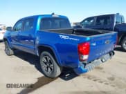 ✅ 2017 Toyota Tacoma TRD Off Road • VIN: 3TMAZ5CNXHM044689 • Lot: 43702817. Wystawiony na IAAI z przebiegiem 125 466 mil. Bezpłatny archiwum sprzedaży aukcyjnych z USA i szczegółowy raport historii pojazdu na DreamBid. Zdjęcie 3.