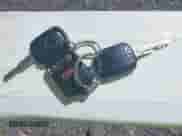 2006 Mercury Mariner Luxury z VIN 4M2CU57196KJ13921, wystawiony jako IAAI lot #42087744 z przebiegiem 183 899 mil mil oraz . Historia ofert i sprzedaży dostępna na DreamBid. Obrazek 11.