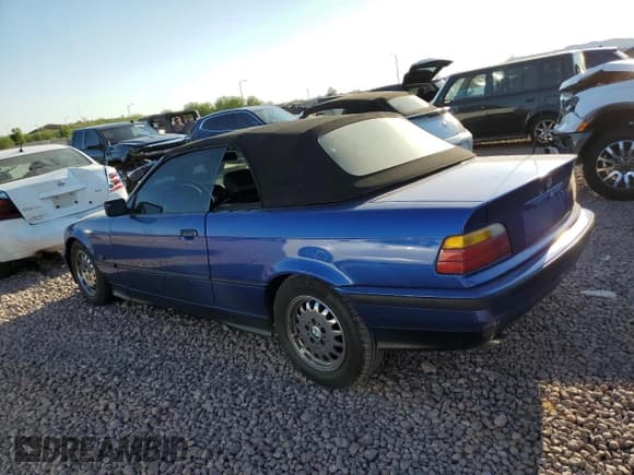 ✅ 1995 BMW 3 Series 318i • VIN: WBABK5326SEC85578 • Лот: 70908734. Опубликован ранее на Copart с пробегом 200 381 миль. Бесплатный доступ к архиву аукционных продаж из США и подробный отчёт об истории автомобиля на DreamBid. Изображение 2.