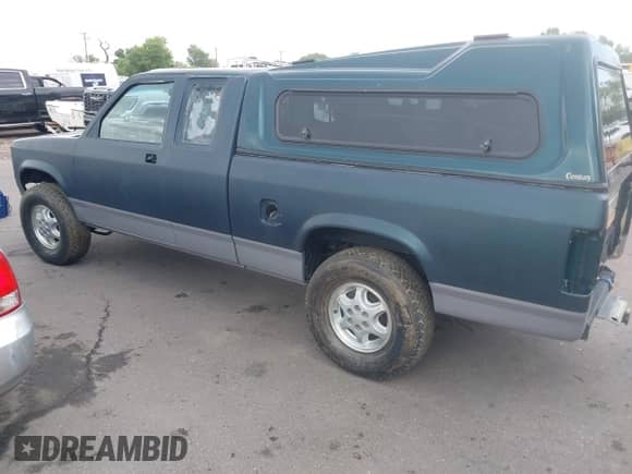 1994 Dodge Dakota with VIN 1B7GG23Y5RS528822, listed as a IAAI auction lot 42743000 with 27,483 mi miles and . Bid and sale history available at DreamBid. Image 3.