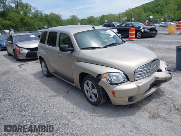 ✅ 2009 Chevrolet HHR LS • VIN: 3GNCA13B49S591766 • Lot: 42204374. Listed on IAAI with 38,924 mi. Free auction sales archive from the USA and detailed vehicle history report at DreamBid. Image 1.