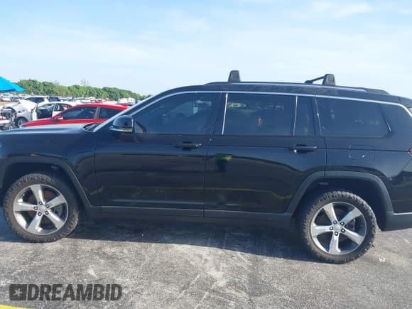 ✅ 2022 Jeep Grand Cherokee Limited • VIN: 1C4RJKBG6N8504491 • Lot: 43081806. Wystawiony na IAAI z przebiegiem 66 395 mil. Bezpłatny archiwum sprzedaży aukcyjnych z USA i szczegółowy raport historii pojazdu na DreamBid. Zdjęcie 14.