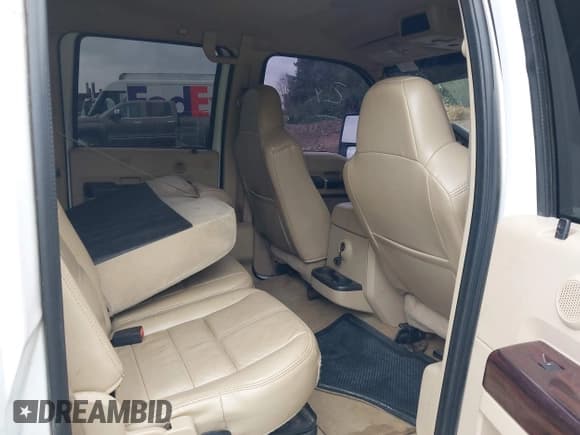 ✅ 2008 Ford F-250 XL • VIN: 1FTSW21R78EB56146 • Lot: 43565240. Listed on IAAI with 164,864 mi. Free auction sales archive from the USA and detailed vehicle history report at DreamBid. Image 8.