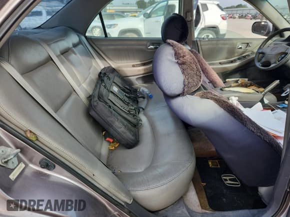 ✅ 2000 Honda Accord EX • VIN: 1HGCG1655YA008667 • Lot: 72018905. Listed on Copart with Not provided. Free auction sales archive from the USA and detailed vehicle history report at DreamBid. Image 10.