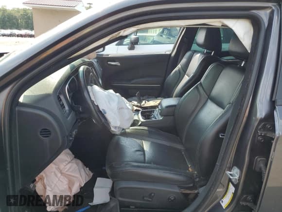 ✅ 2018 Dodge Charger GT • VIN: 2C3CDXJG9JH211107 • Lot: 92882775. Wystawiony na Copart z przebiegiem Nie podano. Bezpłatny archiwum sprzedaży aukcyjnych z USA i szczegółowy raport historii pojazdu na DreamBid. Zdjęcie 7.