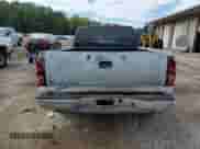 2005 Chevrolet Silverado 1500 LS z VIN 2GCEC19V551178113, wystawiony jako Copart lot #69581774 z przebiegiem 247 635 mil mil oraz Szkoda całkowita • Salvage title. Historia ofert i sprzedaży dostępna na DreamBid. Obrazek 6.