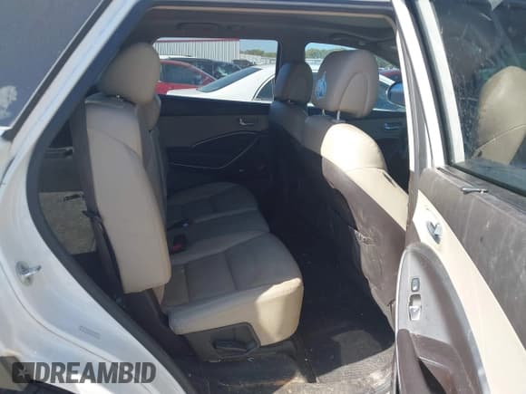 ✅ 2017 Hyundai Santa Fe Limited Ultimate • VIN: KM8SR4HF3HU168746 • Лот: 43699112. Опубликован ранее на IAAI с пробегом 175 947 миль. Бесплатный доступ к архиву аукционных продаж из США и подробный отчёт об истории автомобиля на DreamBid. Изображение 8.