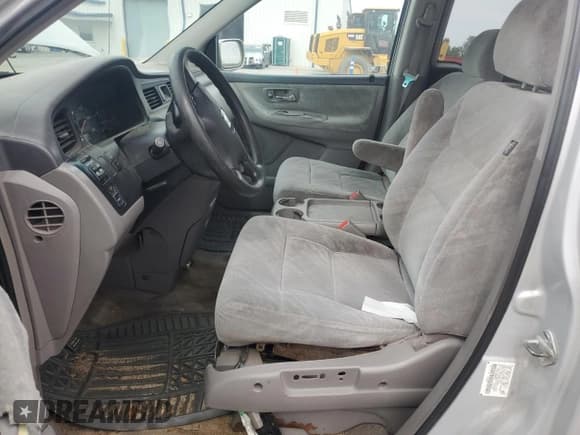 ✅ 2003 Honda Odyssey EX • VIN: 5FNRL18663B096753 • Лот: 85594205. Опубликован ранее на Copart с пробегом Не указан. Бесплатный доступ к архиву аукционных продаж из США и подробный отчёт об истории автомобиля на DreamBid. Изображение 7.