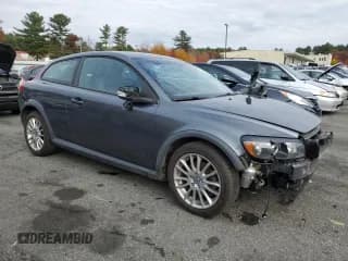 ✅ 2010 Volvo C30 • VIN: YV1672MK6A2173602 • Лот: 77422084. Опубликован ранее на Copart с пробегом 120 350 миль. Бесплатный доступ к архиву аукционных продаж из США и подробный отчёт об истории автомобиля на DreamBid. Изображение 4.