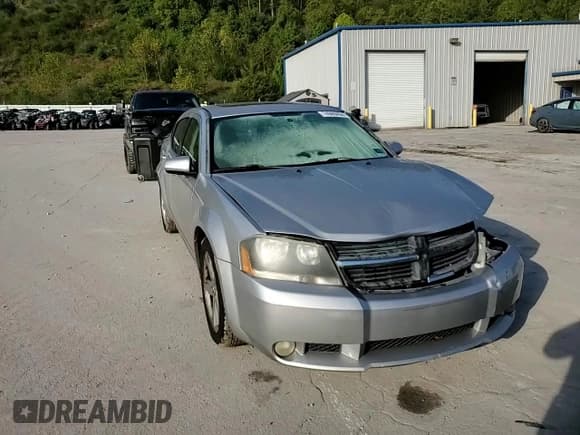 ✅ 2008 Dodge Avenger R/T • VIN: 1B3LC76M58N117919 • Лот: 74069404. Опубликован ранее на Copart с пробегом 100 734 миль. Бесплатный доступ к архиву аукционных продаж из США и подробный отчёт об истории автомобиля на DreamBid. Изображение 10.