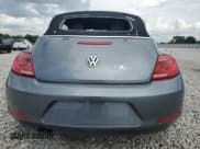 ✅ 2013 Volkswagen Beetle 2.5L • VIN: 3VW5X7AT6DM821140 • Лот: 62769875. Опубликован ранее на Copart с пробегом 101 709 миль. Бесплатный доступ к архиву аукционных продаж из США и подробный отчёт об истории автомобиля на DreamBid. Изображение 6.