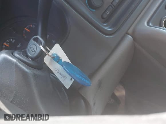 ✅ 2005 Chevrolet Suburban LT • VIN: 3GNFK16ZX5G216948 • Лот: 42670666. Опубликован ранее на IAAI с пробегом 326 932 миль. Бесплатный доступ к архиву аукционных продаж из США и подробный отчёт об истории автомобиля на DreamBid. Изображение 11.