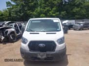 ✅ 2024 Ford Transit Passenger XL • VIN: 1FBAX9Y83RKB87058 • Lot: 42699200. Wystawiony na IAAI z przebiegiem 28 999 mil. Bezpłatny archiwum sprzedaży aukcyjnych z USA i szczegółowy raport historii pojazdu na DreamBid. Zdjęcie 6.