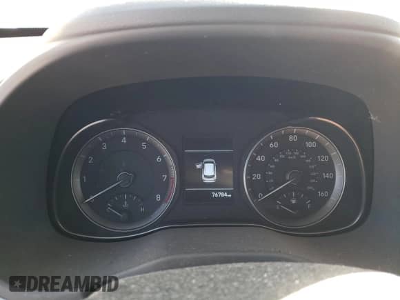 2019 Hyundai Kona SE с VIN KM8K1CAA5KU285011, выставлен на аукционе Copart как лот 40510963 с пробегом 76 784 миль миль и . История ставок и продаж доступна на DreamBid. Изображение 9.