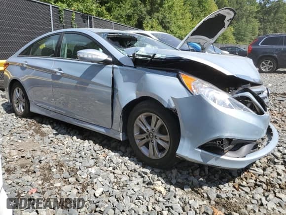 ✅ 2014 Hyundai Sonata GLS • VIN: 5NPEB4AC3EH934602 • Lot: 66324564. Listed on Copart with 137,624 mi. Free auction sales archive from the USA and detailed vehicle history report at DreamBid. Image 4.