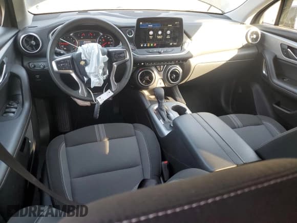 ✅ 2024 Chevrolet Blazer LT • VIN: 3GNKBCR41RS158404 • Lot: 81998485. Listed on Copart with 24,877 mi. Free auction sales archive from the USA and detailed vehicle history report at DreamBid. Image 8.