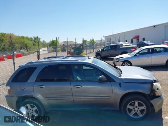 ✅ 2005 Chevrolet Equinox LT • VIN: 2CNDL73F856105929 • Лот: 42216845. Опубликован ранее на IAAI с пробегом 180 544 миль. Бесплатный доступ к архиву аукционных продаж из США и подробный отчёт об истории автомобиля на DreamBid. Изображение 13.