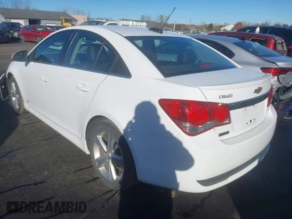 ✅ 2015 Chevrolet Cruze LT • VIN: 1G1PE5SB0F7263691 • Лот: 43569578. Опубликован ранее на IAAI с пробегом 84 985 миль. Бесплатный доступ к архиву аукционных продаж из США и подробный отчёт об истории автомобиля на DreamBid. Изображение 3.