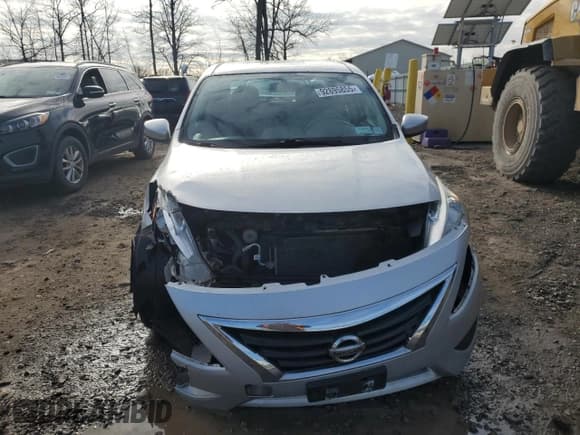 ✅ 2017 Nissan Versa SV • VIN: 3N1CN7AP6HK459026 • Lot: 92895855. Listed on Copart with 178,219 mi. Free auction sales archive from the USA and detailed vehicle history report at DreamBid. Image 5.