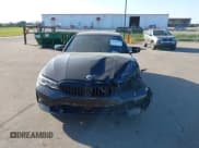 ✅ 2020 BMW 3 Series 330i xDrive • VIN: 3MW5R7J0XL8B45718 • Lot: 43351670. Wystawiony na IAAI z przebiegiem 89 335 mil. Bezpłatny archiwum sprzedaży aukcyjnych z USA i szczegółowy raport historii pojazdu na DreamBid. Zdjęcie 12.