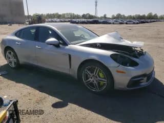 ✅ 2018 Porsche Panamera 4 E-Hybrid • VIN: WP0AE2A78JL177442 • Lot: 48936403. Wystawiony na Copart z przebiegiem 73 791 mil. Bezpłatny archiwum sprzedaży aukcyjnych z USA i szczegółowy raport historii pojazdu na DreamBid. Zdjęcie 4.