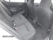 ✅ 2017 Nissan Versa S Plus • VIN: 3N1CN7AP8HL894883 • Lot: 43748692. Wystawiony na IAAI z przebiegiem 113 378 mil. Bezpłatny archiwum sprzedaży aukcyjnych z USA i szczegółowy raport historii pojazdu na DreamBid. Zdjęcie 8.