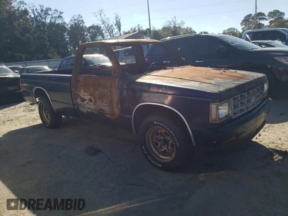 ✅ 1984 Chevrolet S-10 • VIN: 1GCCS14B7E8258694 • Лот: 79666174. Опубликован ранее на Copart с пробегом Не указан. Бесплатный доступ к архиву аукционных продаж из США и подробный отчёт об истории автомобиля на DreamBid. Изображение 4.