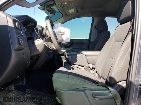 ✅ 2021 Chevrolet Silverado 1500 Custom Trail Boss • VIN: 1GCPYCEF8MZ295033 • Lot: 86465795. Wystawiony na Copart z przebiegiem 84 299 mil. Bezpłatny archiwum sprzedaży aukcyjnych z USA i szczegółowy raport historii pojazdu na DreamBid. Zdjęcie 7.