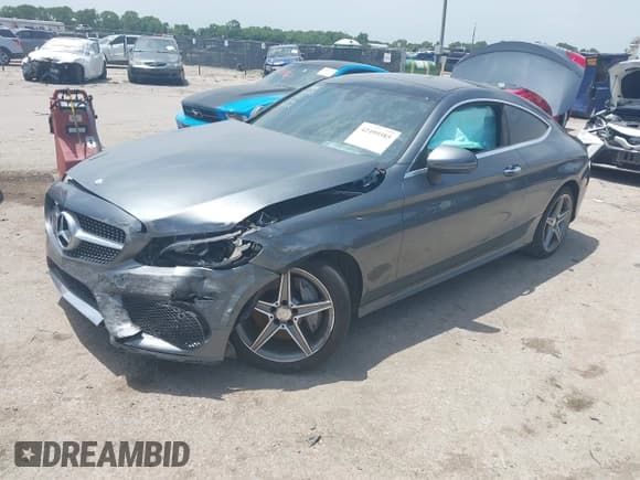 ✅ 2017 Mercedes-Benz C 300 • VIN: WDDWJ4JB1HF425322 • Lot: 42499585. Listed on IAAI with 43,968 mi. Free auction sales archive from the USA and detailed vehicle history report at DreamBid. Image 2.