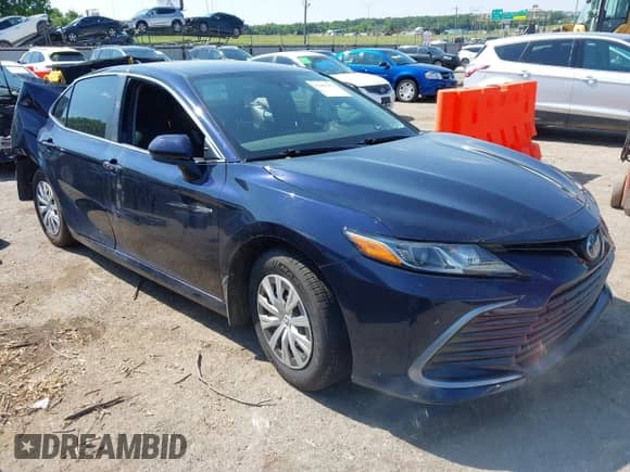 2022 Toyota Camry Hybrid LE с VIN 4T1C31AK2NU570166, выставлен на аукционе IAAI как лот 42453372 с пробегом Не указан миль и . История ставок и продаж доступна на DreamBid. Изображение 1.