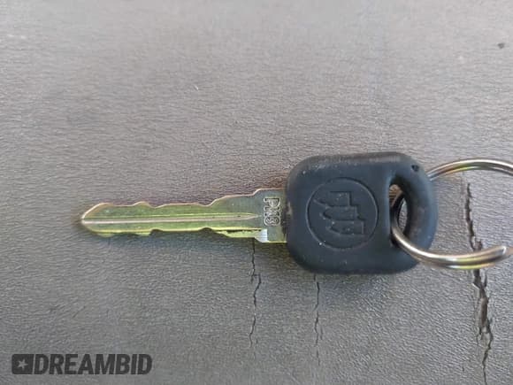 ✅ 1999 Buick Park Avenue Ultra • VIN: 1G4CU5216X4600430 • Lot: 43771947. Wystawiony na IAAI z przebiegiem 103 827 mil. Bezpłatny archiwum sprzedaży aukcyjnych z USA i szczegółowy raport historii pojazdu na DreamBid. Zdjęcie 11.