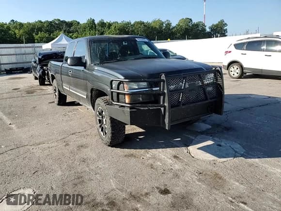✅ 2003 Chevrolet Silverado 1500 • VIN: 1GCEK19V63Z323893 • Лот: 68296095. Опубликован ранее на Copart с пробегом 189 191 миль. Бесплатный доступ к архиву аукционных продаж из США и подробный отчёт об истории автомобиля на DreamBid. Изображение 13.