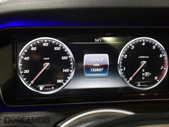 ✅ 2015 Mercedes-Benz S 550 • VIN: WDDUG8FB3FA161374 • Lot: 87270574. Listed on Copart with 132,857 mi. Free auction sales archive from the USA and detailed vehicle history report at DreamBid. Image 9.