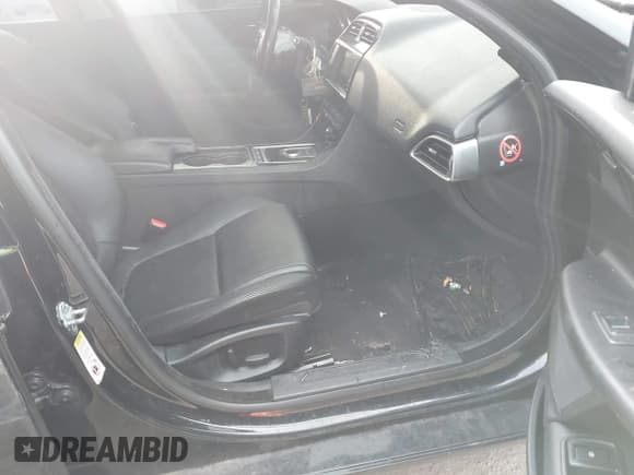 ✅ 2017 Jaguar XE 25t Premium • VIN: SAJAD4BGXHA966342 • Lot: 43301481. Listed on IAAI with 112,372 mi. Free auction sales archive from the USA and detailed vehicle history report at DreamBid. Image 5.