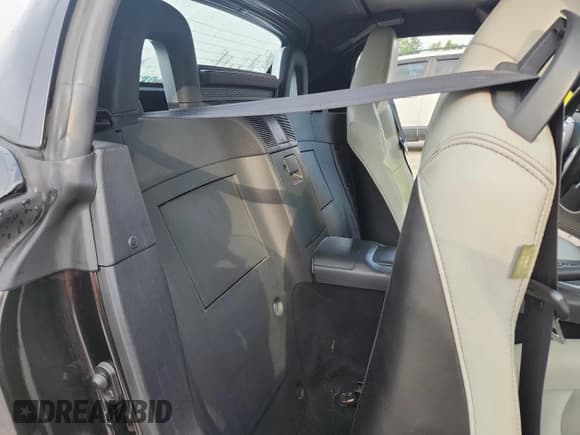 ✅ 2011 Mazda MX-5 Miata Grand Touring • VIN: JM1NC2PF6B0216991 • Lot: 64198785. Wystawiony na Copart z przebiegiem 62 148 mil. Bezpłatny archiwum sprzedaży aukcyjnych z USA i szczegółowy raport historii pojazdu na DreamBid. Zdjęcie 10.