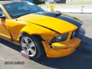 ✅ 2007 Ford Mustang GT Deluxe • VIN: 1ZVHT85H675209230 • Лот: 42868623. Опубликован ранее на IAAI с пробегом 195 209 миль. Бесплатный доступ к архиву аукционных продаж из США и подробный отчёт об истории автомобиля на DreamBid. Изображение 6.