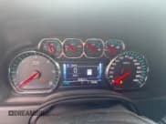 ✅ 2017 Chevrolet Suburban LT • VIN: 1GNSKHKC1HR270992 • Lot: 79939674. Wystawiony na Copart z przebiegiem 83 201 mil. Bezpłatny archiwum sprzedaży aukcyjnych z USA i szczegółowy raport historii pojazdu na DreamBid. Zdjęcie 9.