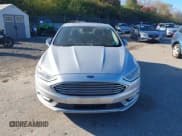 ✅ 2017 Ford Fusion Platinum • VIN: 3FA6P0D93HR225674 • Lot: 43621943. Wystawiony na IAAI z przebiegiem 104 493 mil. Bezpłatny archiwum sprzedaży aukcyjnych z USA i szczegółowy raport historii pojazdu na DreamBid. Zdjęcie 13.