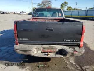 2001 Chevrolet S-10 LS Xtreme с VIN 1GCCS195318113004, выставлен на аукционе Copart как лот 87301195 с пробегом 290 862 миль миль и Списание • Salvage title. История ставок и продаж доступна на DreamBid. Изображение 6.