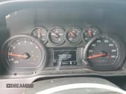 ✅ 2019 Chevrolet Silverado 1500 Custom Trail Boss • VIN: 1GCPYCEF7KZ240294 • Lot: 65943354. Wystawiony na Copart z przebiegiem 35 152 mil. Bezpłatny archiwum sprzedaży aukcyjnych z USA i szczegółowy raport historii pojazdu na DreamBid. Zdjęcie 9.