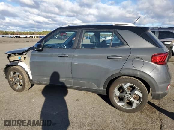 2023 Hyundai Venue SEL с VIN KMHRC8A3XPU258532, выставлен на аукционе Copart как лот 79817754 с пробегом 11 711 миль миль и Списание • Salvage title. История ставок и продаж доступна на DreamBid. Изображение 2.