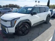 ✅ 2024 Kia EV9 GT-Line • VIN: KNDAEFS54R6037063 • Лот: 41932098. Опубликован ранее на IAAI с пробегом 7 723 миль. Бесплатный доступ к архиву аукционных продаж из США и подробный отчёт об истории автомобиля на DreamBid. Изображение 21.