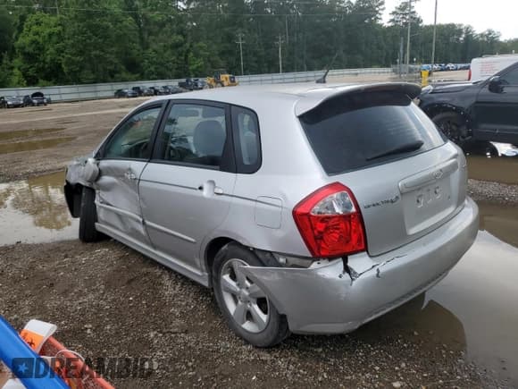 ✅ 2009 Kia Spectra Spectra5 • VIN: KNAFE241395022419 • Lot: 61037105. Wystawiony na Copart z przebiegiem 212 026 mil. Bezpłatny archiwum sprzedaży aukcyjnych z USA i szczegółowy raport historii pojazdu na DreamBid. Zdjęcie 2.