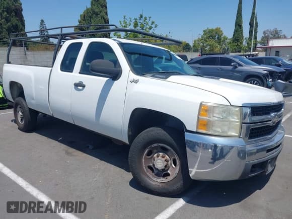 ✅ 2007 Chevrolet Silverado 2500HD Work Truck • VIN: 1GCHC29K27E533636 • Лот: 42676986. Опубликован ранее на IAAI с пробегом 250 764 миль. Бесплатный доступ к архиву аукционных продаж из США и подробный отчёт об истории автомобиля на DreamBid. Изображение 1.