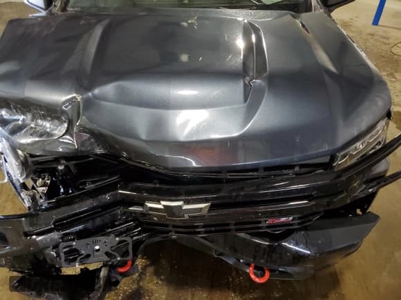 ✅ 2021 Chevrolet Silverado 1500 LT Trail Boss • VIN: 1GCPYFED6MZ250110 • Lot: 70799834. Wystawiony na Copart z przebiegiem 30 200 mil. Bezpłatny archiwum sprzedaży aukcyjnych z USA i szczegółowy raport historii pojazdu na DreamBid. Zdjęcie 11.