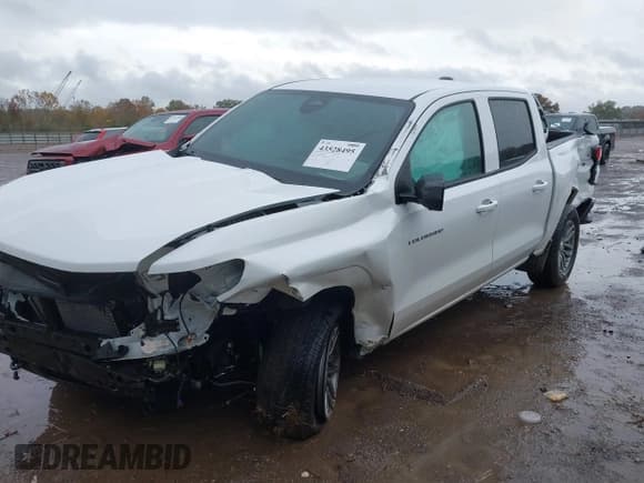 ✅ 2026 Chevrolet Colorado 4WD LT • VIN: 1GCPTCEK4T1106550 • Лот: 43528495. Опубликован ранее на IAAI с пробегом 4 667 миль. Бесплатный доступ к архиву аукционных продаж из США и подробный отчёт об истории автомобиля на DreamBid. Изображение 2.