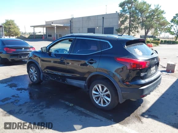 ✅ 2017 Nissan Rogue SL • VIN: JN1BJ1CP0HW002119 • Lot: 43442604. Listed on IAAI with 145,182 mi. Free auction sales archive from the USA and detailed vehicle history report at DreamBid. Image 3.