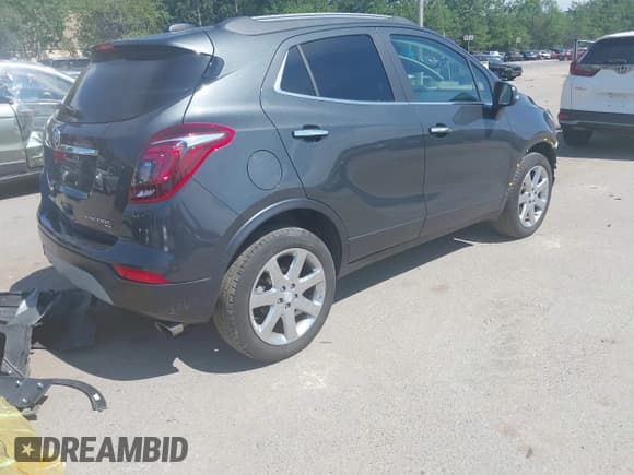 ✅ 2018 Buick Encore Essence • VIN: KL4CJGSM1JB606054 • Lot: 42575053. Listed on IAAI with 25,381 mi. Free auction sales archive from the USA and detailed vehicle history report at DreamBid. Image 4.